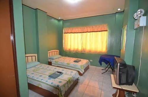 Teofila Pension Puerto Princesa Exterior foto